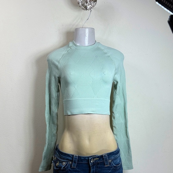 (A1) Prozis Women's Short Sports T-Shirt, Size S - Picture 2 of 10